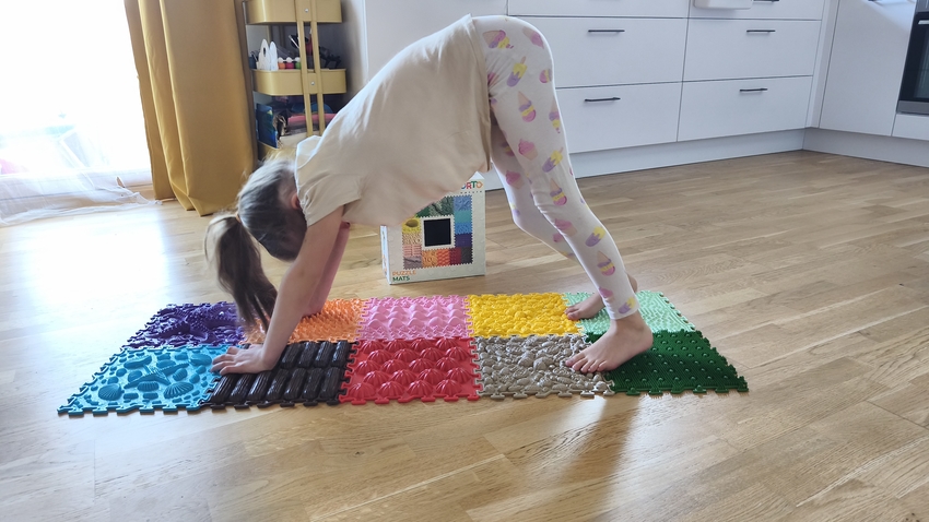 Jóga pro děti: Zábavná a pohodová knížka pro rodiče s dětmi
